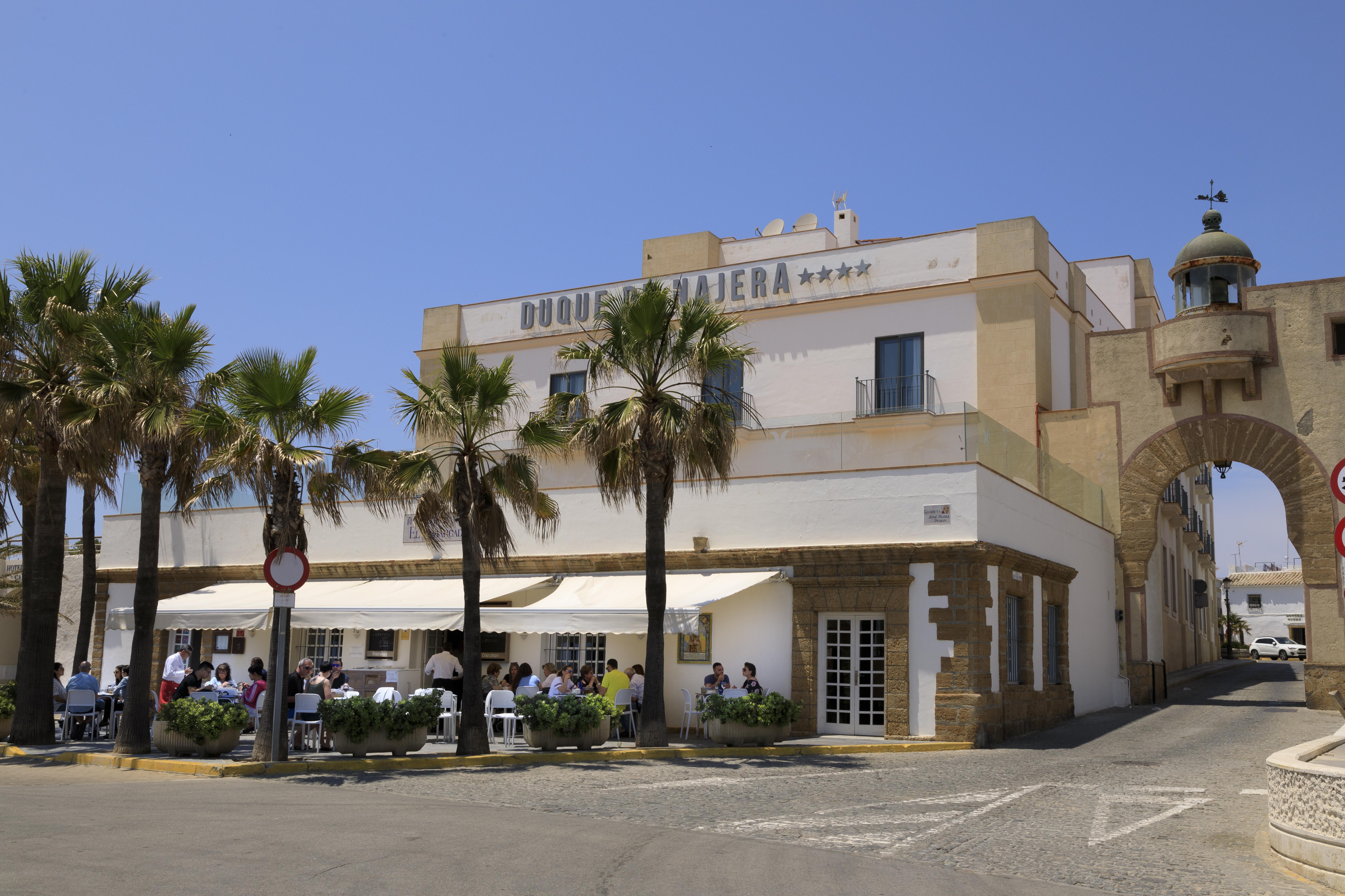 Hotel Duque De Najera Rota Exterior photo